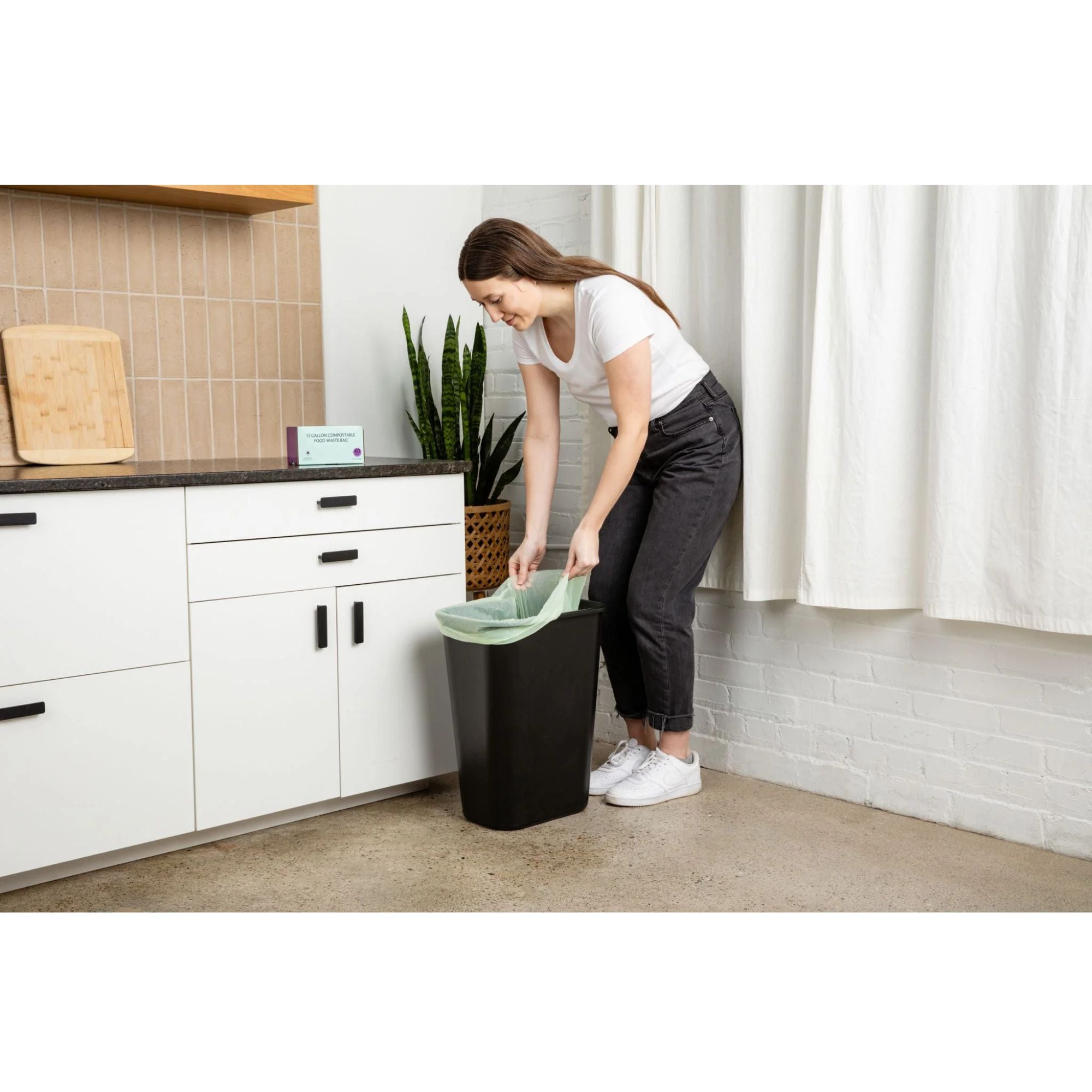 Compostable Kitchen Garbage Bags – 13 Gallon & 3 Gallon Sizes. Durable & Leak Proof