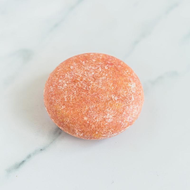 Natural Beach Vibes shampoo bar with a tropical scent, perfect for eco-friendly hair cleansing.